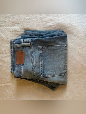 J crew jeans size 24 fits like a 2